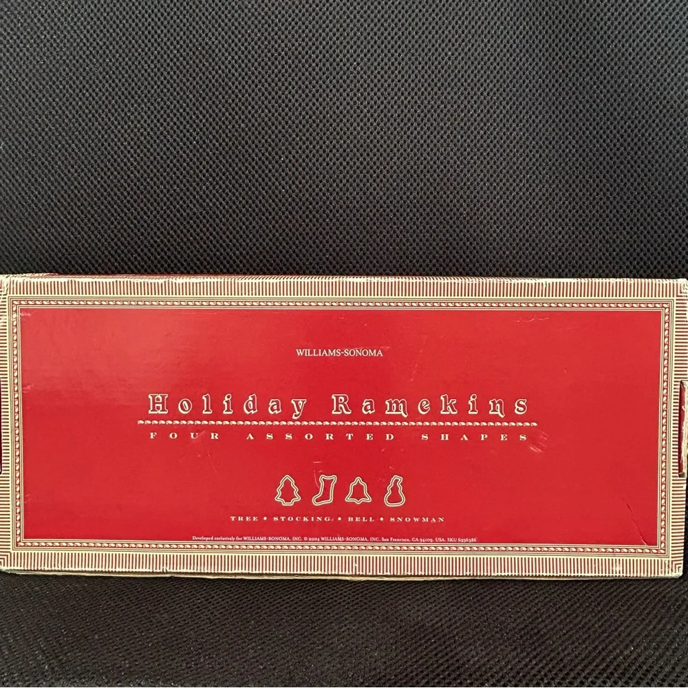 WILLIAM-SONOMA Holiday Ramekins Set of 4 different shapes ~ NEW!